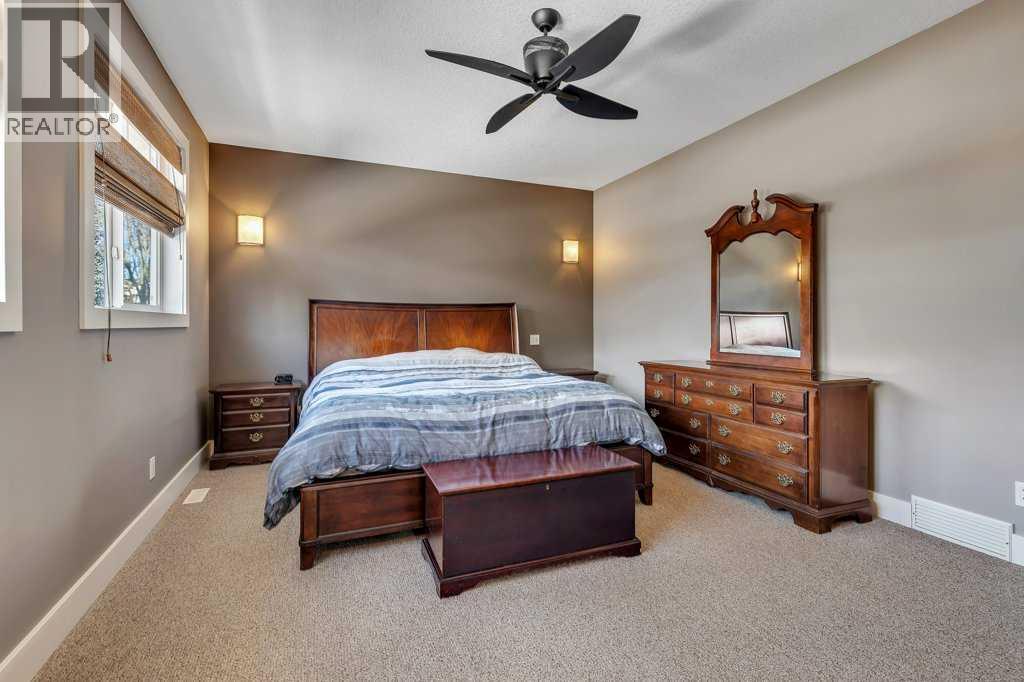 319 Valley Crest Court NW, Calgary, Alberta  T3B 5Y4 - Photo 33 - A2292677