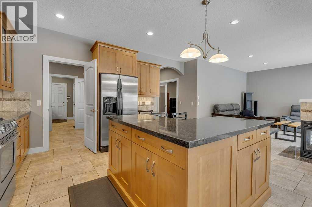 319 Valley Crest Court NW, Calgary, Alberta  T3B 5Y4 - Photo 22 - A2292677