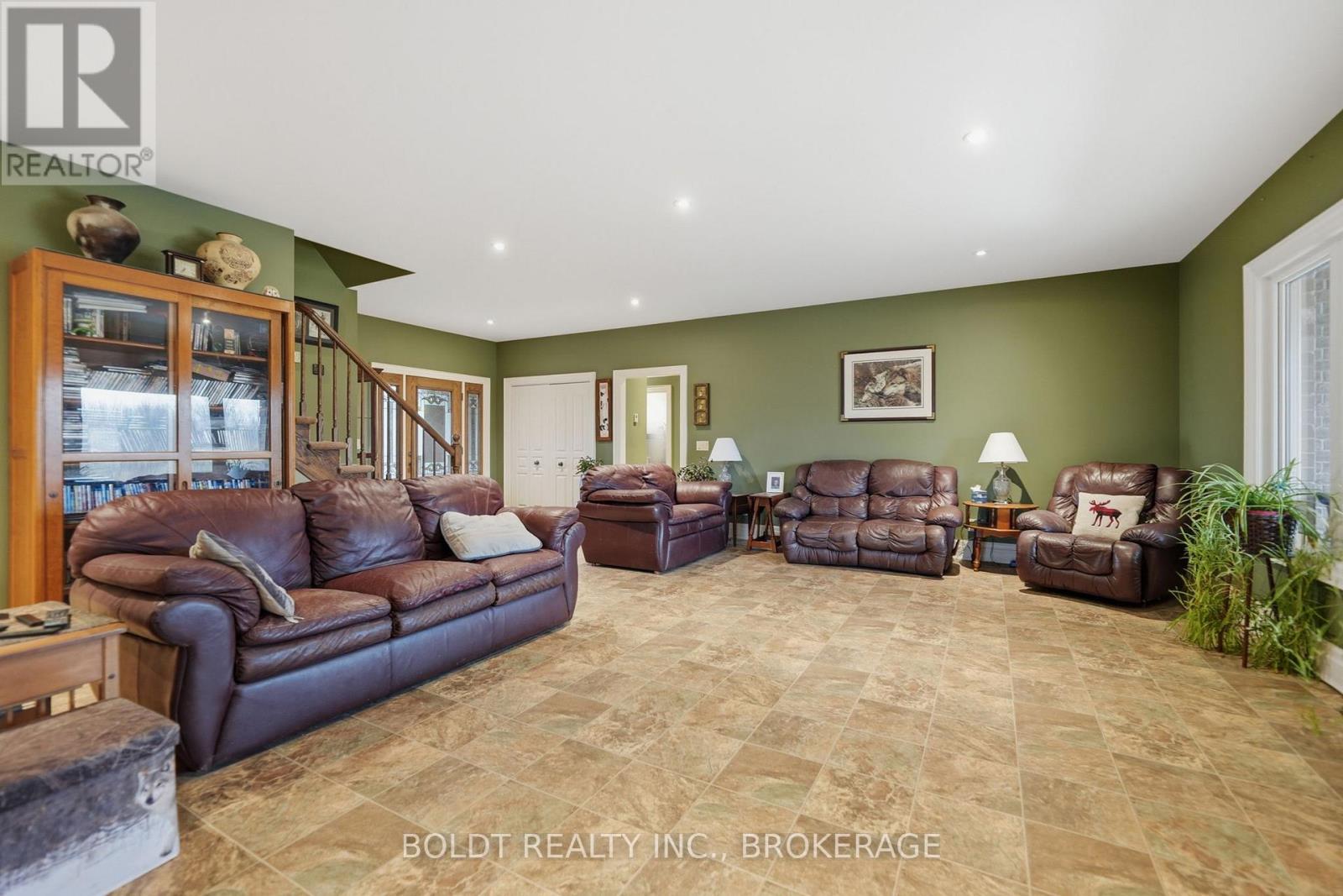 4720 College Road, Fort Erie (Mulgrave), Ontario  L0S 1S0 - Photo 10 - X12910068