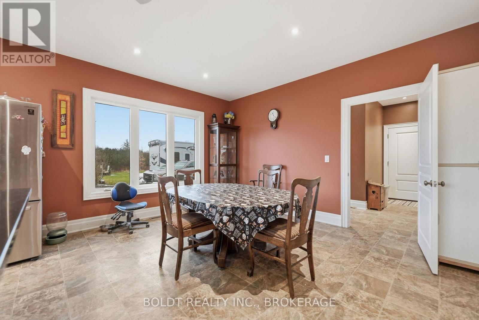 4720 College Road, Fort Erie (Mulgrave), Ontario  L0S 1S0 - Photo 17 - X12910068