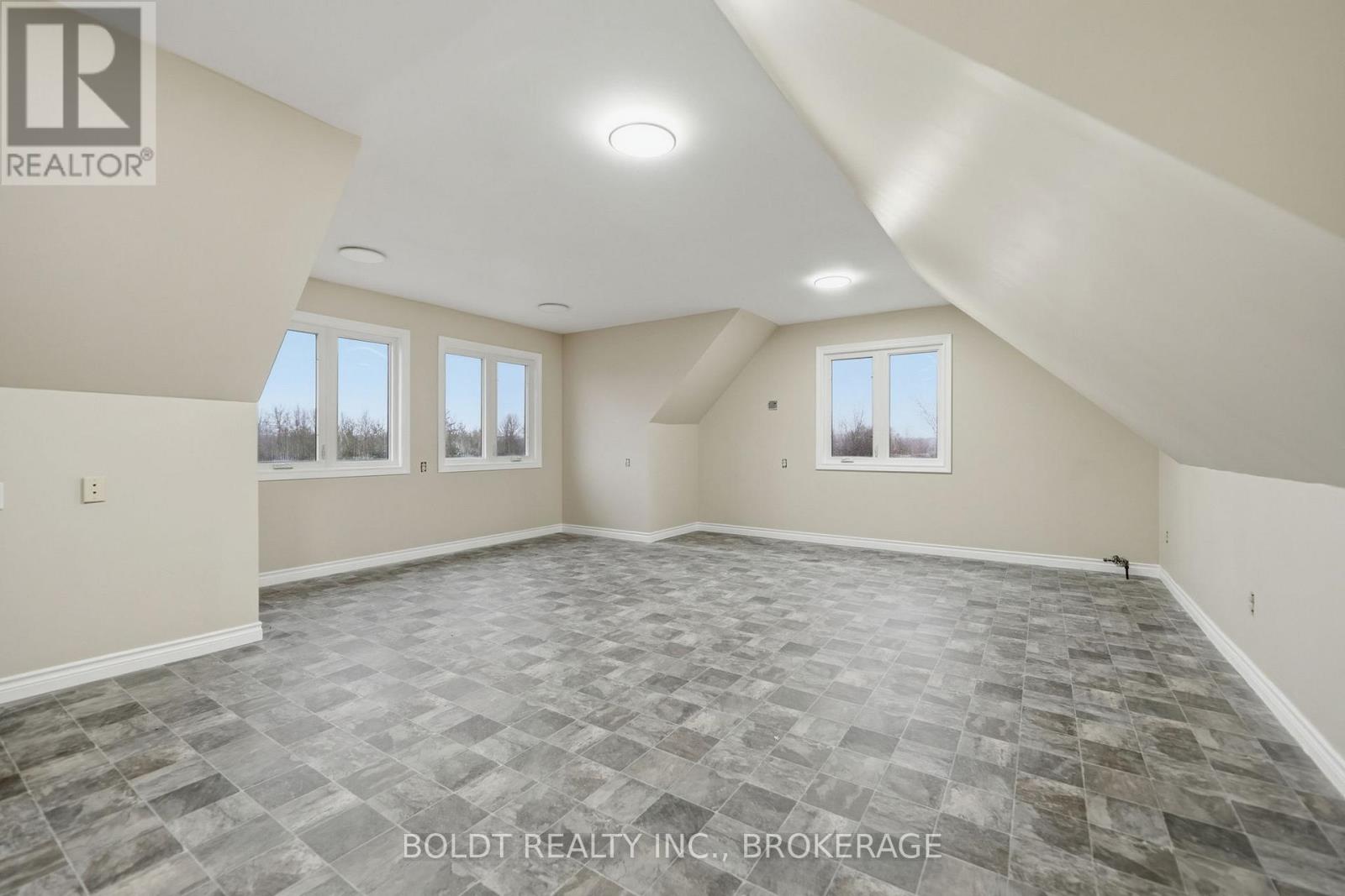 4720 College Road, Fort Erie (Mulgrave), Ontario  L0S 1S0 - Photo 28 - X12910068