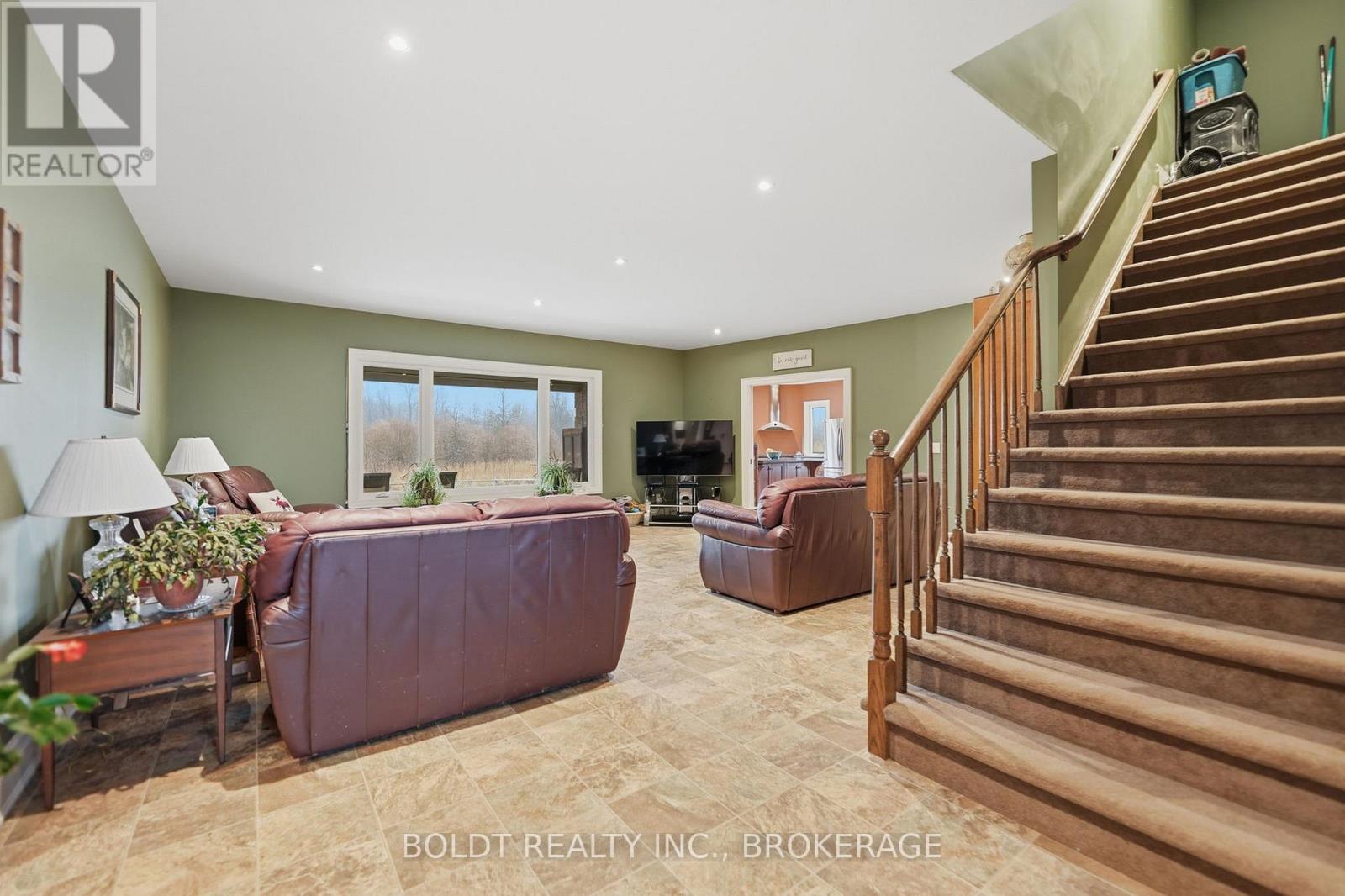 4720 College Road, Fort Erie (Mulgrave), Ontario  L0S 1S0 - Photo 7 - X12910068