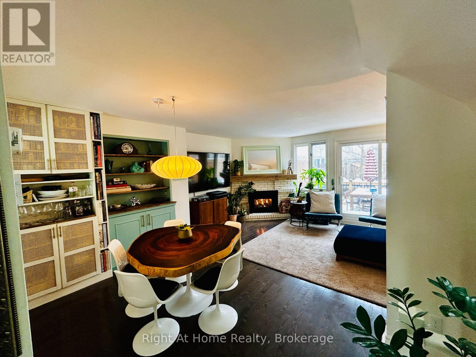 109 Brant Street, Oakville, Ontario  L6K 2Z7 - Photo 13 - W12910080