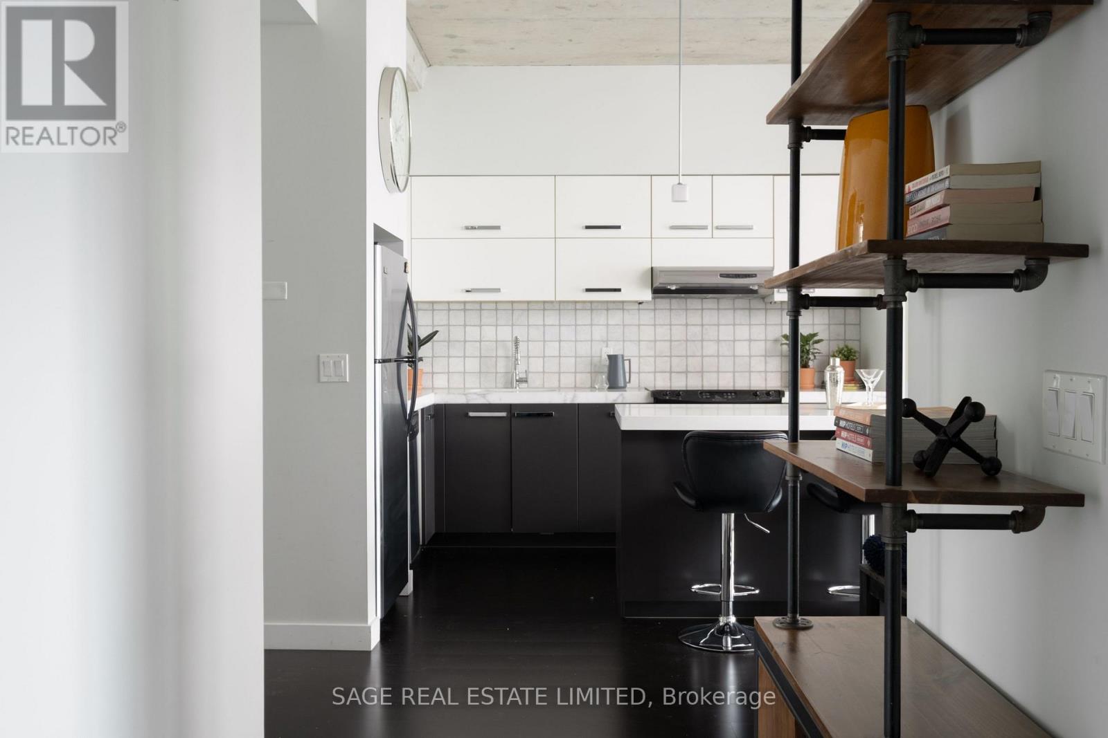 1301 - 552 Wellington Street W, Toronto, Ontario  M5V 2V5 - Photo 18 - C12909900