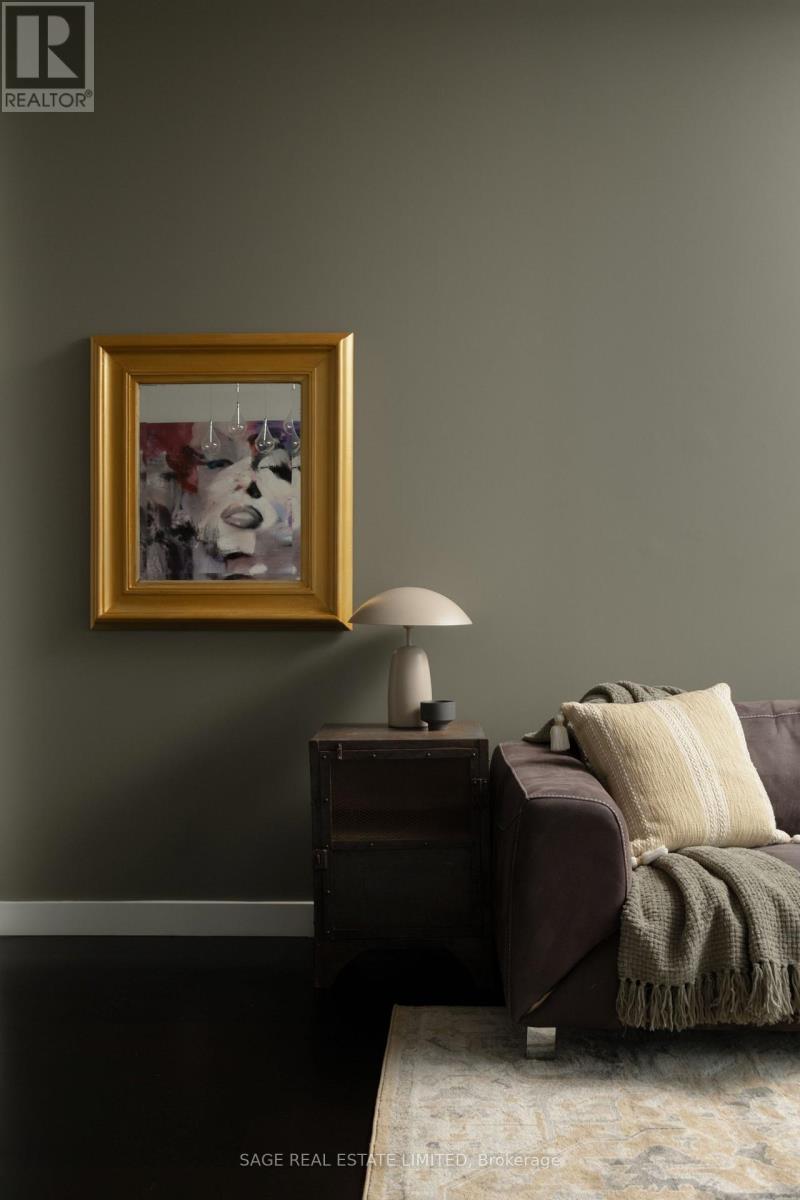 1301 - 552 Wellington Street W, Toronto, Ontario  M5V 2V5 - Photo 5 - C12909900