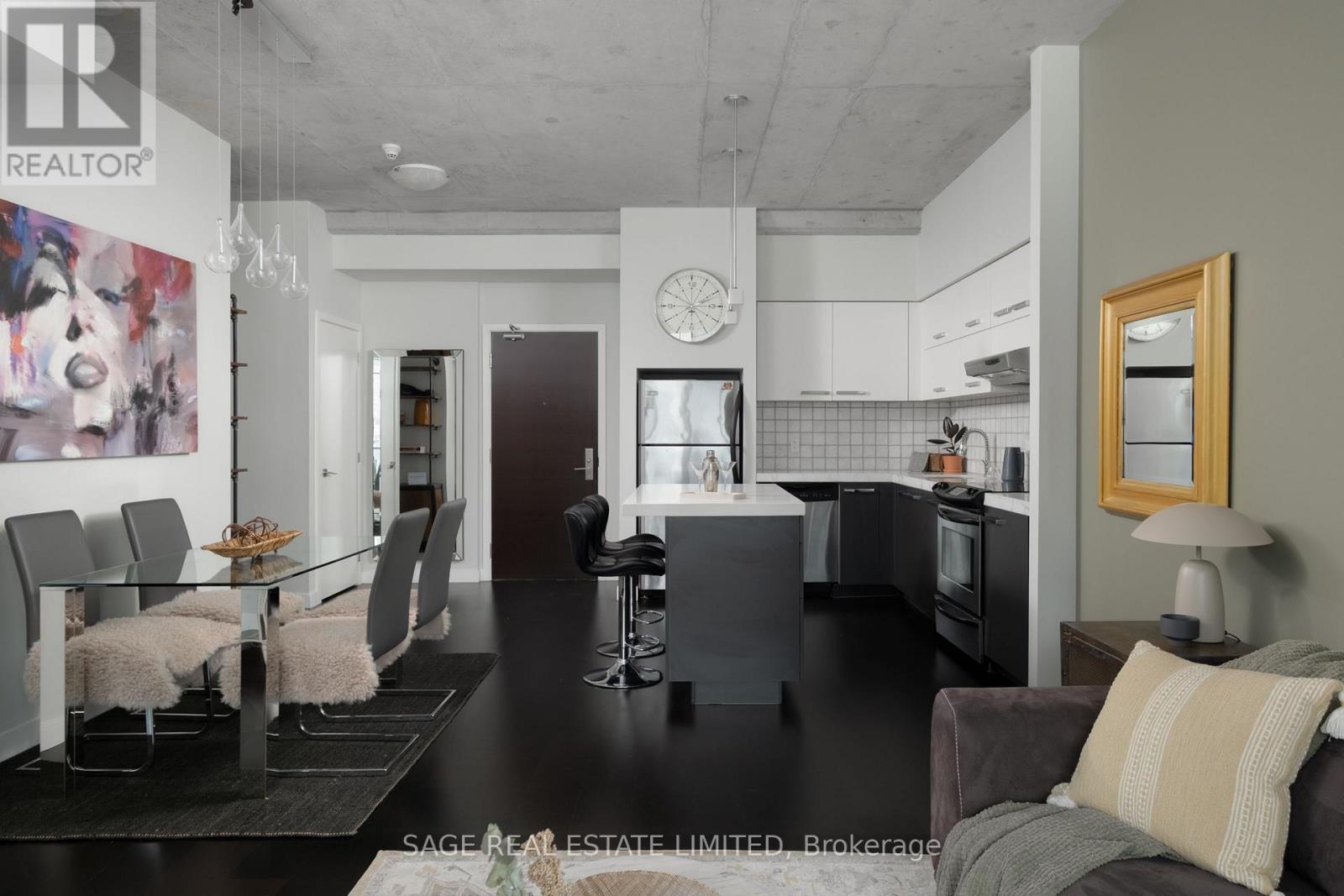 1301 - 552 Wellington Street W, Toronto, Ontario  M5V 2V5 - Photo 4 - C12909900