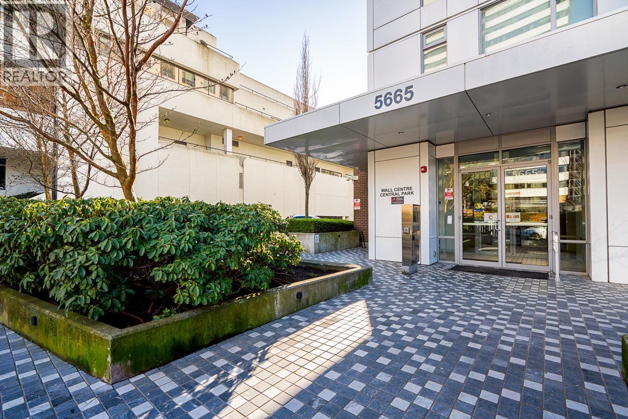 519 5665 Boundary Road, Vancouver, British Columbia  V5R 0E4 - Photo 2 - R3102259