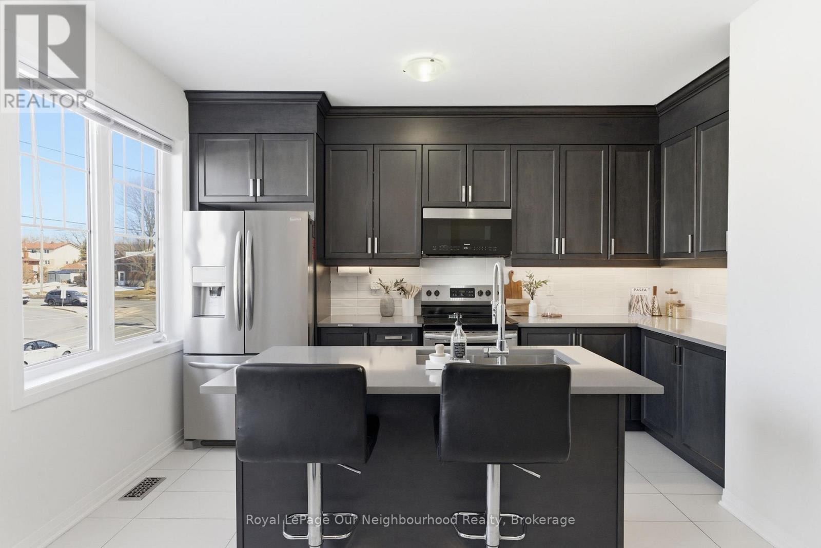 818 Atwater Path, Oshawa, Ontario L1J 0E8 - Photo 13 - E12901532