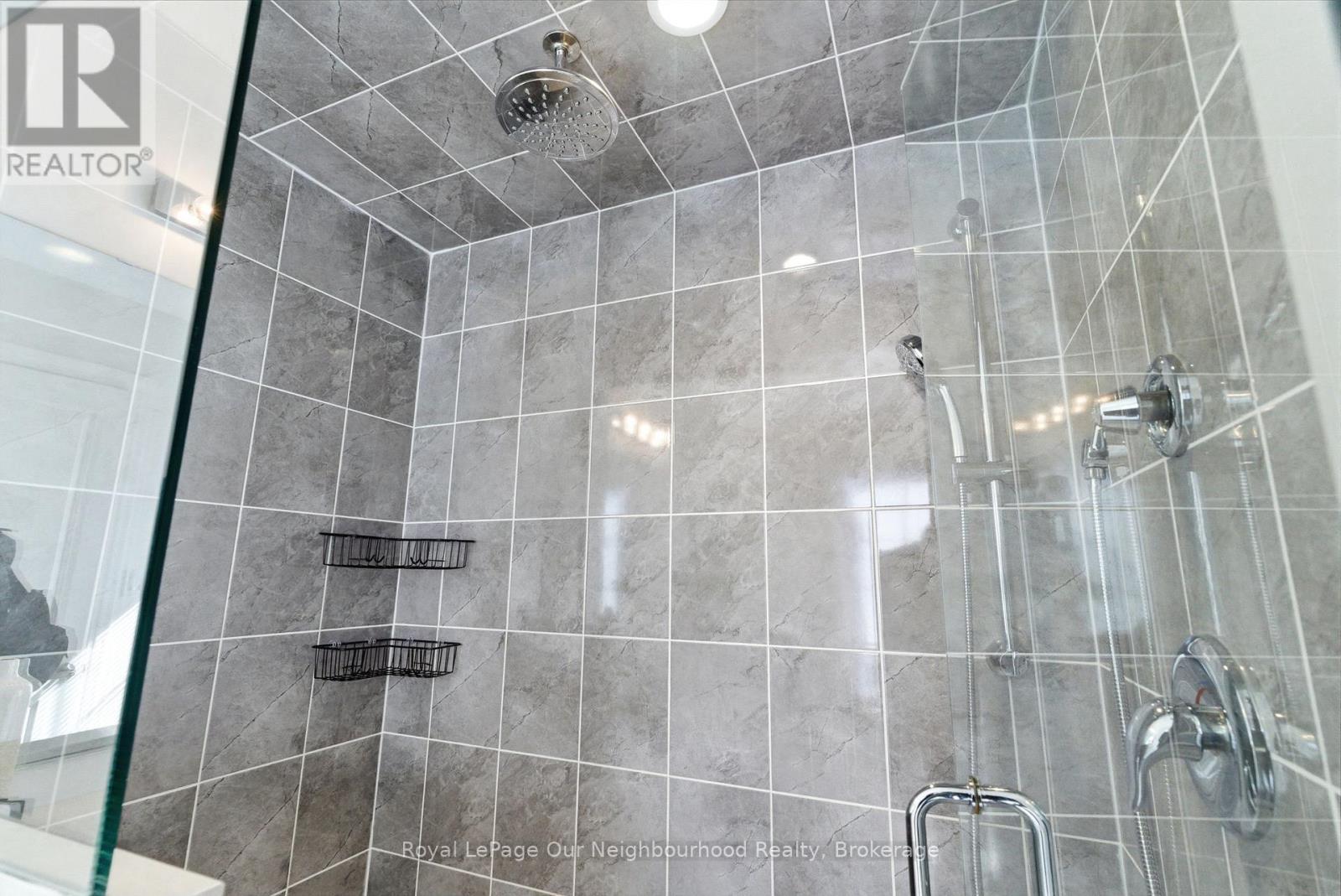 818 Atwater Path, Oshawa, Ontario L1J 0E8 - Photo 31 - E12901532