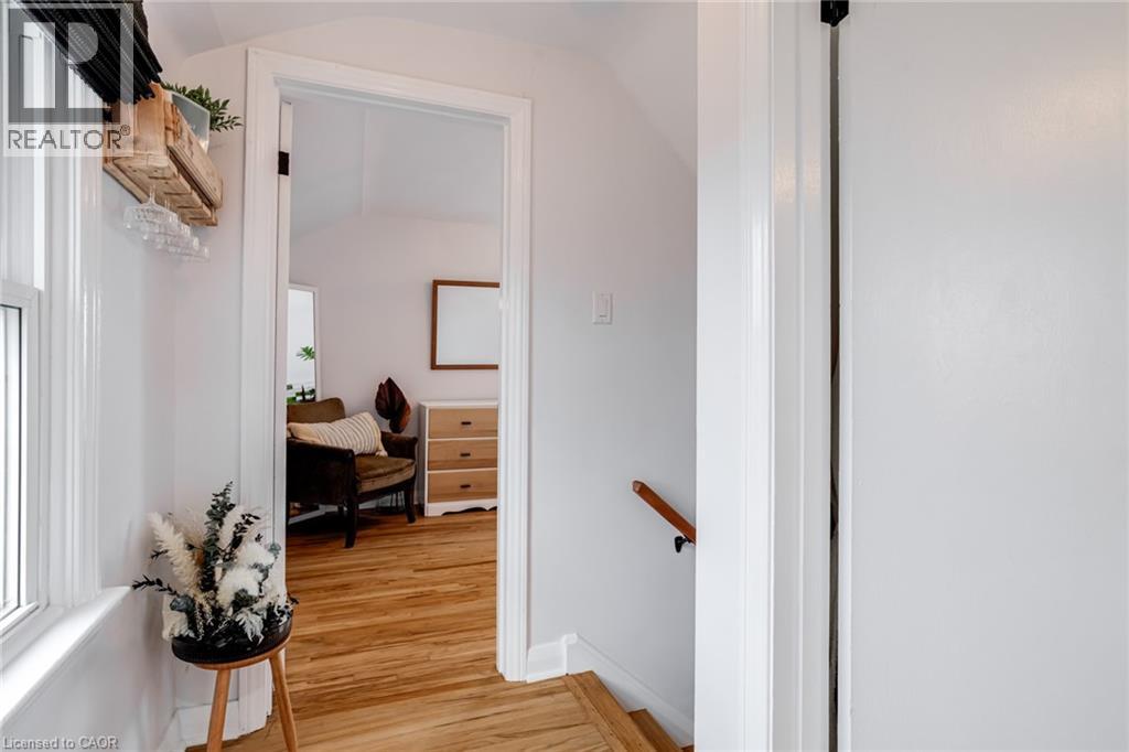 624 Burgess Avenue, Hamilton, Ontario  L8H 6H9 - Photo 11 - 40814186