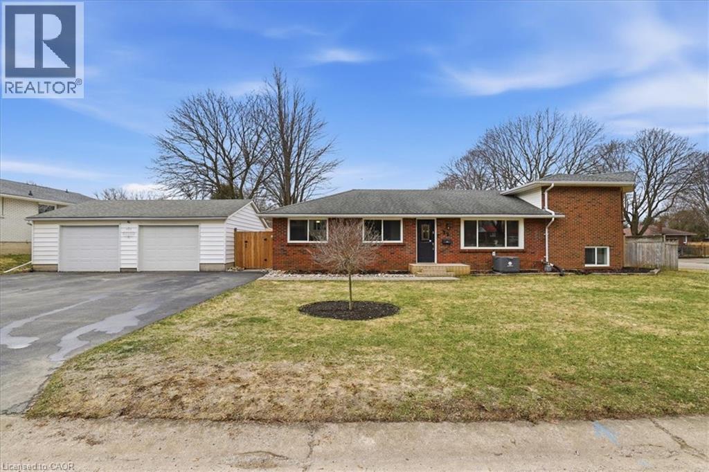 12 DEAN Crescent, Ingersoll, Ontario