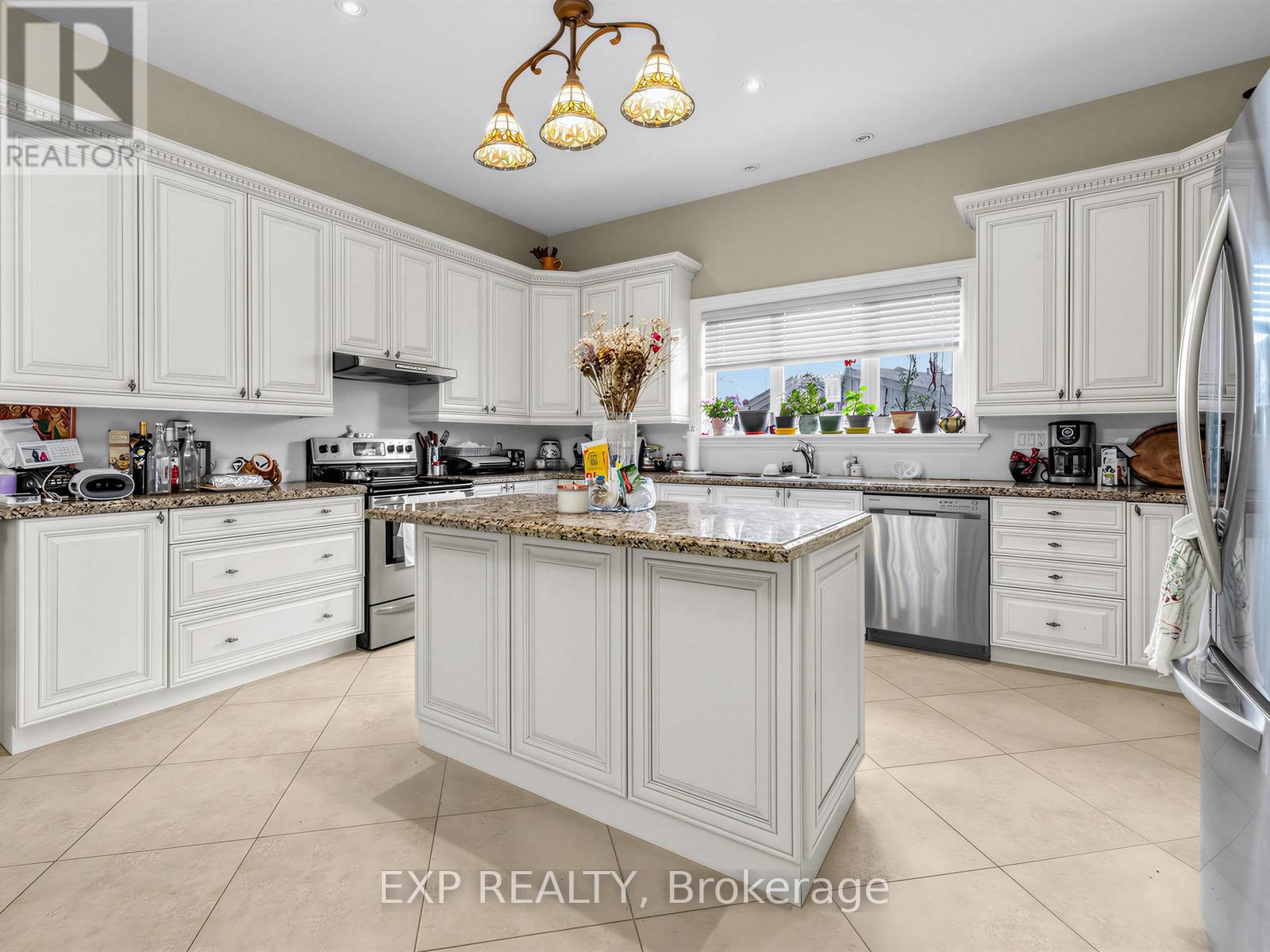 40 Simmons Street, Vaughan (Elder Mills), Ontario  L4H 4X7 - Photo 15 - N12892724