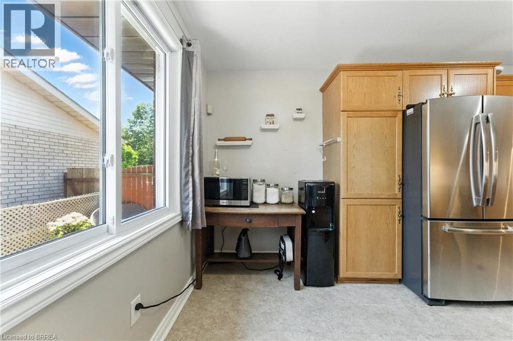 8 Allensgate Drive, Brantford, Ontario  N3V 1C7 - Photo 15 - 40808947