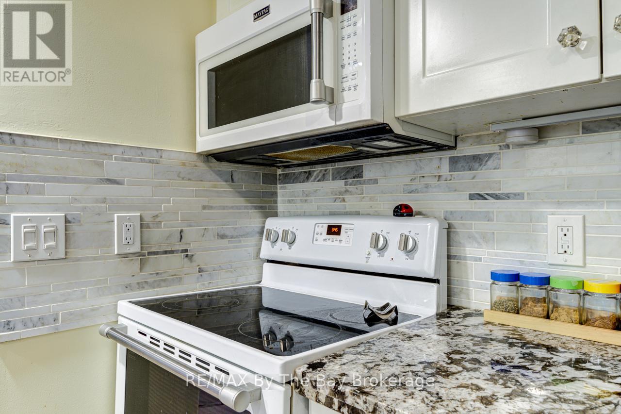 63 Rodrium Road, Wasaga Beach, Ontario  L9Z 1R5 - Photo 21 - S12909972