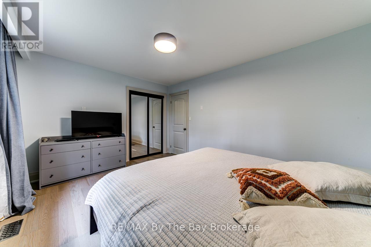 63 Rodrium Road, Wasaga Beach, Ontario  L9Z 1R5 - Photo 33 - S12909972