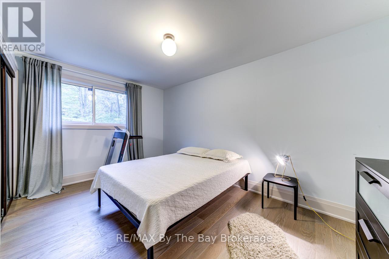 63 Rodrium Road, Wasaga Beach, Ontario  L9Z 1R5 - Photo 35 - S12909972