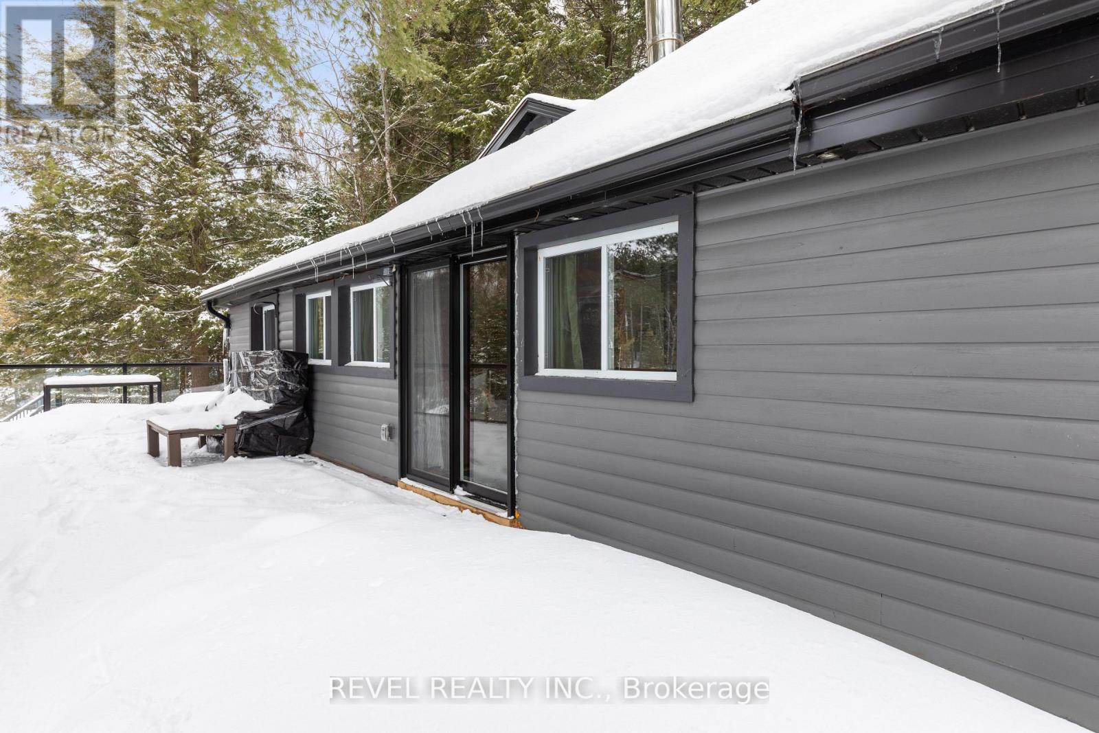 1129 Lakeshore Road, Highlands East, Ontario  K0M 1R0 - Photo 33 - X12909984