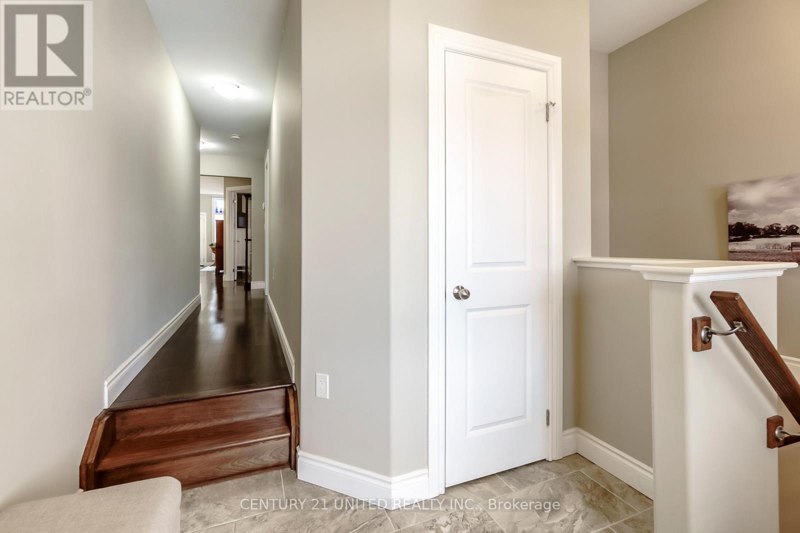 14 Summer Lane, Peterborough, Ontario  K9L 0G4 - Photo 4 - X12910076