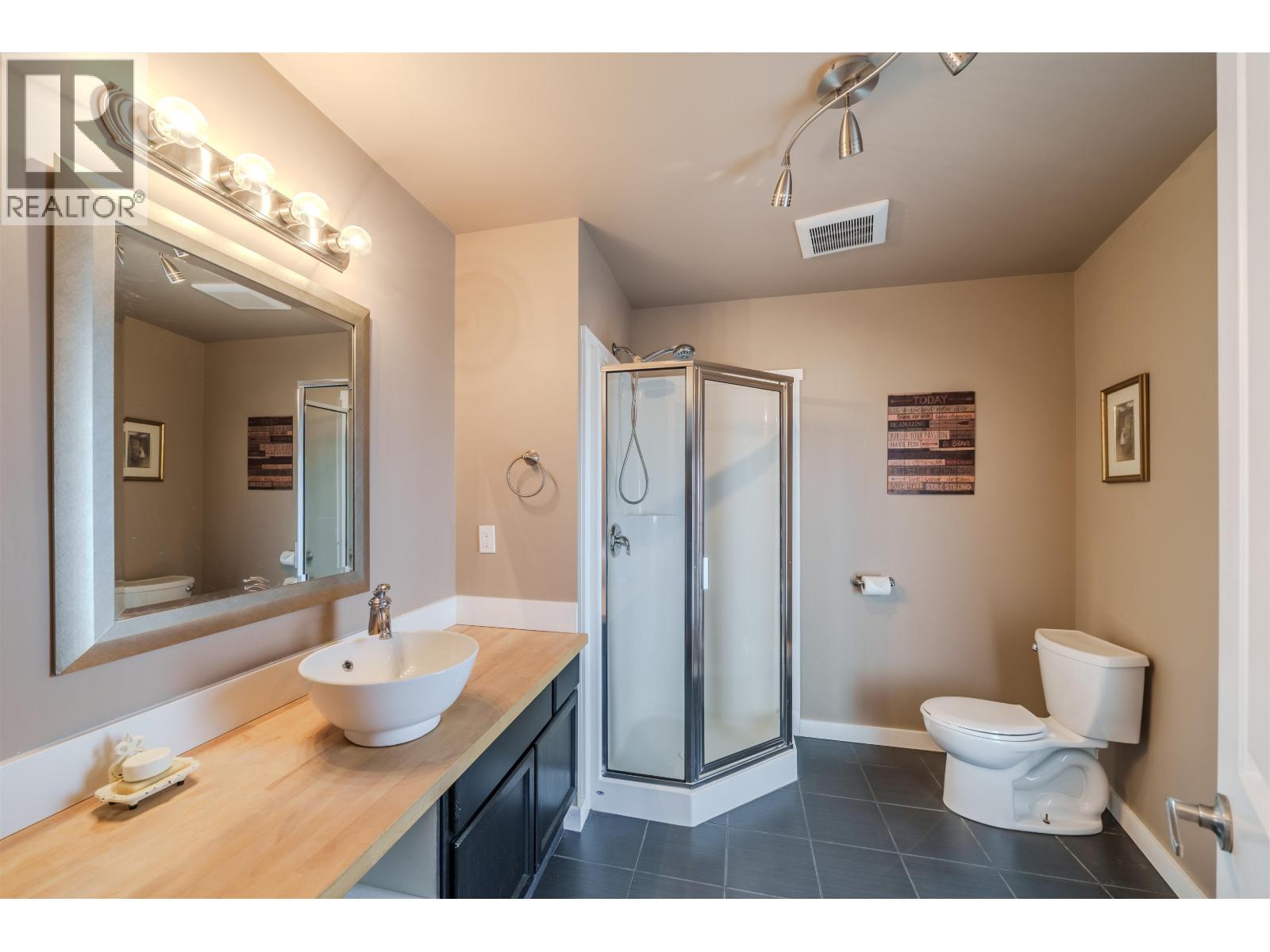 1211 S Green Lake Road, 100 Mile House, British Columbia  V0K 2K0 - Photo 18 - R3085746