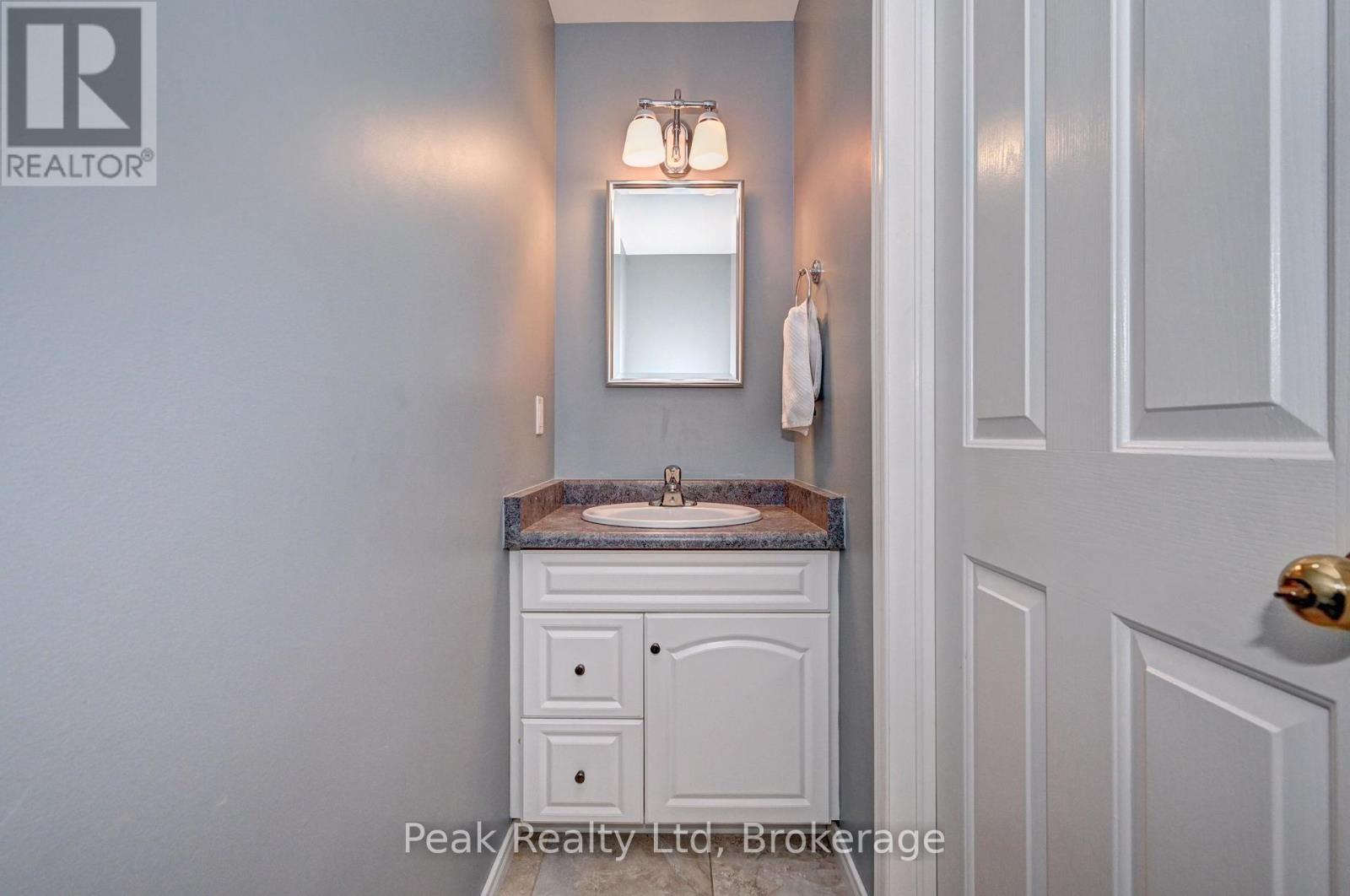 176 Wesley Crescent, Woolwich, Ontario N2J 4G8 - Photo 16 - X12909952