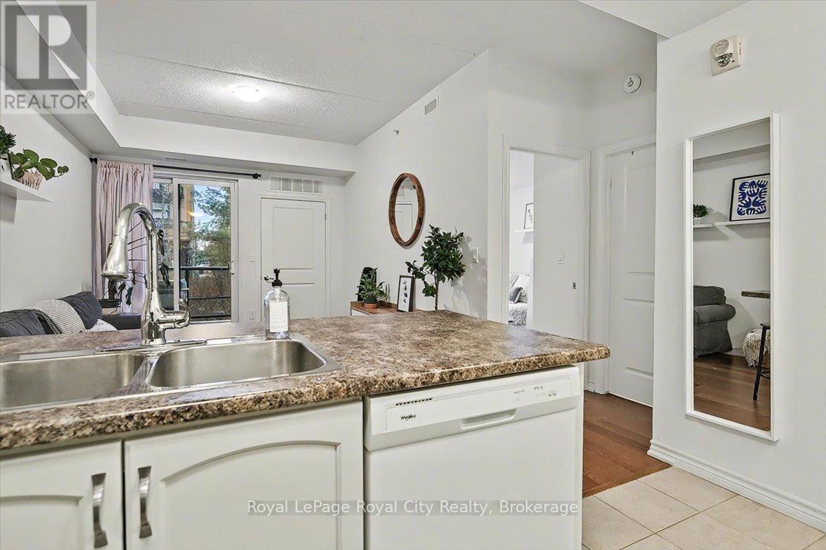 120 - 1284 Gordon Street, Guelph, Ontario  N1L 0M8 - Photo 5 - X12910028