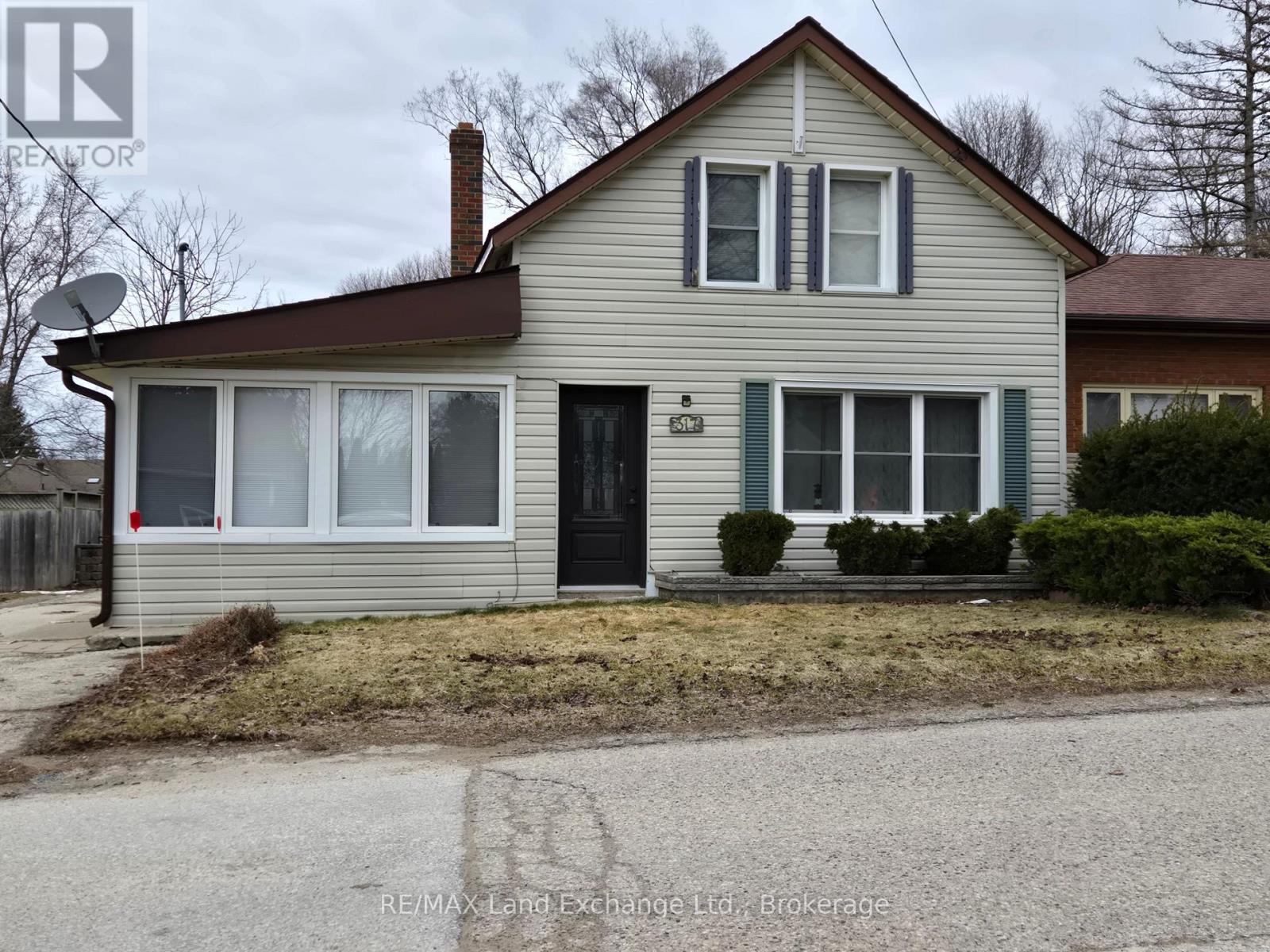 317 Nelson Street, Kincardine, Ontario  N2Z 1X7 - Photo 1 - X12910042