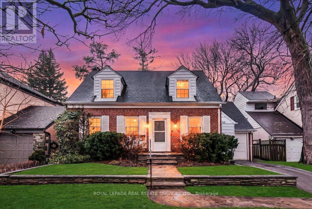 66 Mason Boulevard, Toronto, Ontario  M5M 3C8 - Photo 2 - C12909934