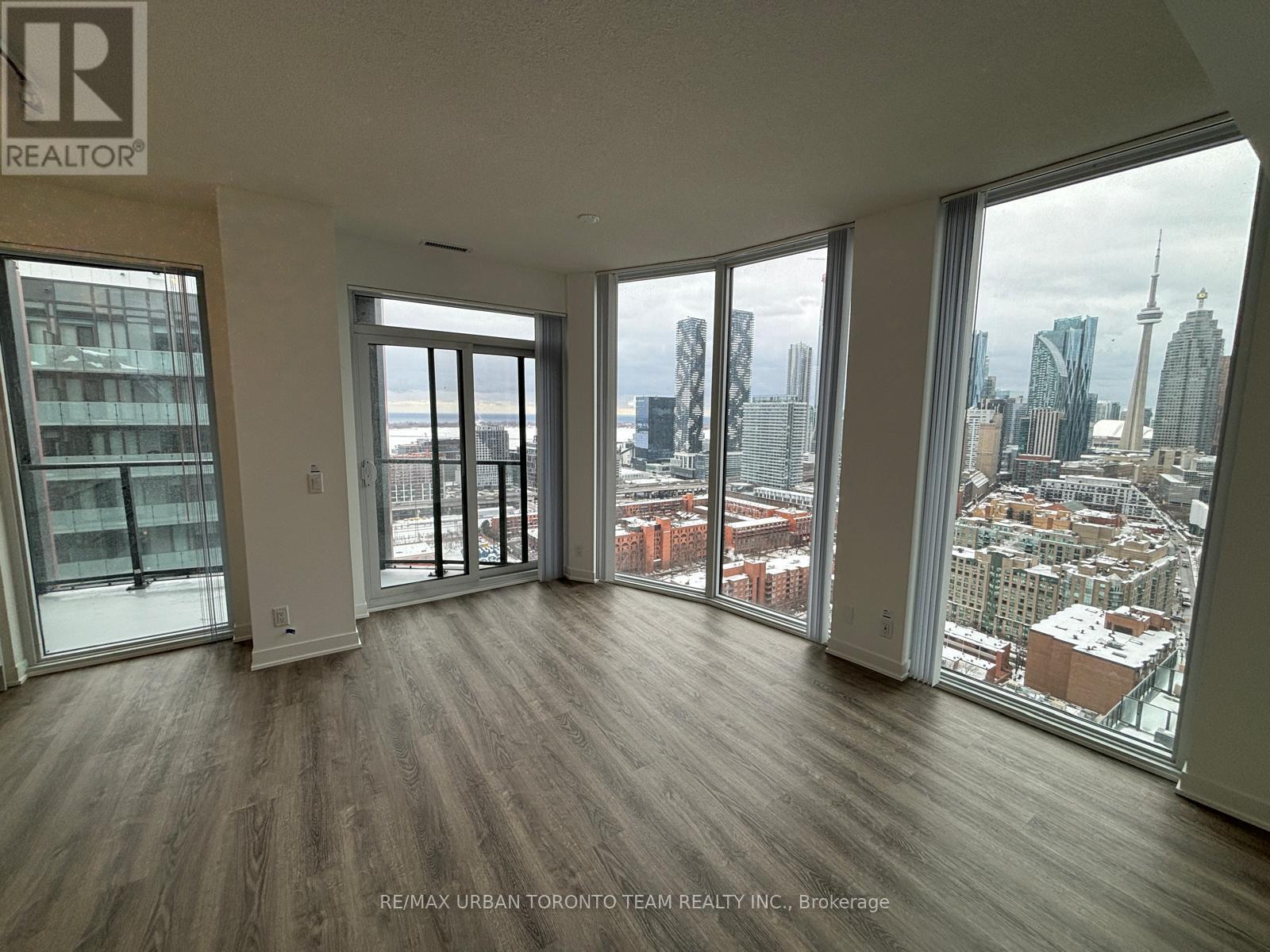 3310 - 180 Front Street E, Toronto, Ontario  M5A 0K9 - Photo 2 - C12909938