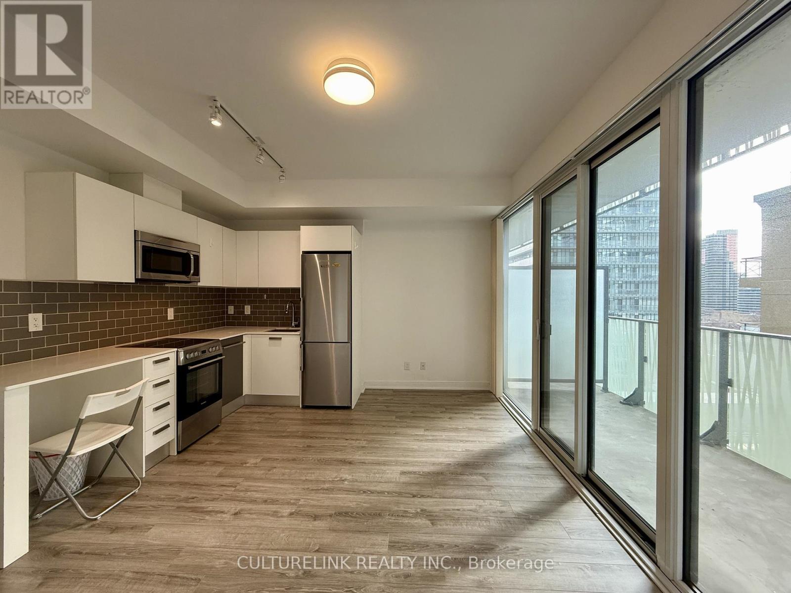 1006 - 42 Charles Street E, Toronto (Church-Yonge Corridor), Ontario  M4Y 1T4 - Photo 3 - C12909940