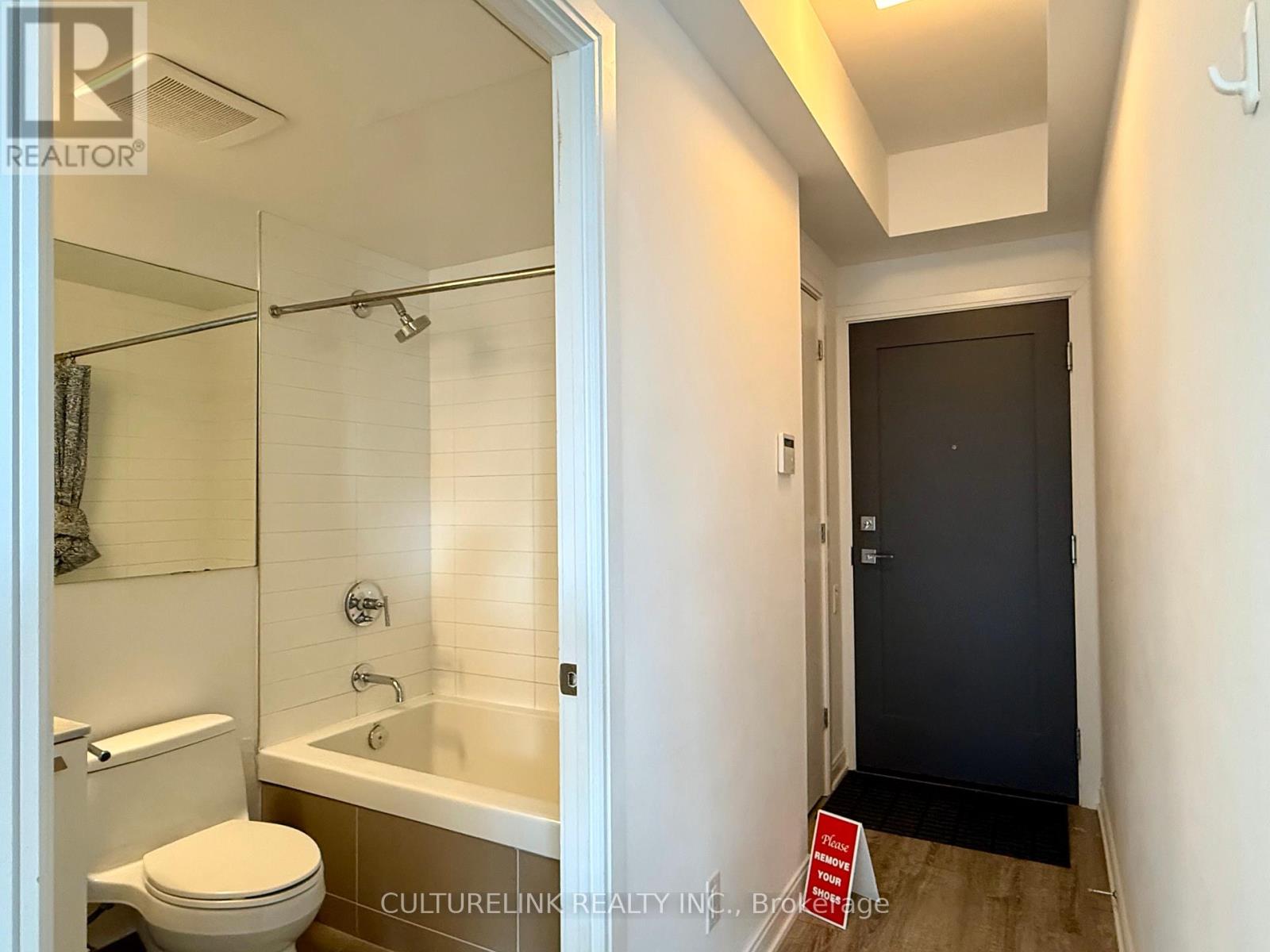 1006 - 42 Charles Street E, Toronto (Church-Yonge Corridor), Ontario  M4Y 1T4 - Photo 9 - C12909940