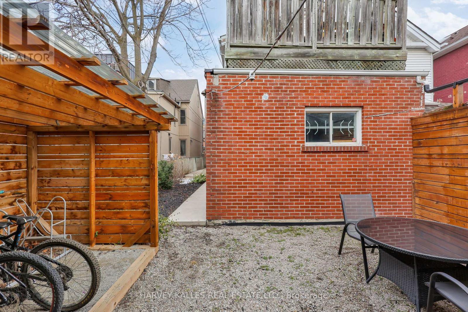 244 Markham Street, Toronto, Ontario  M6J 2G6 - Photo 43 - C12909958