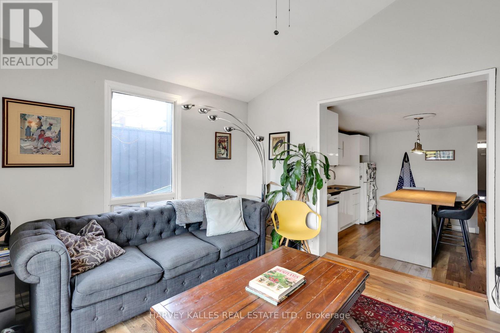 244 Markham Street, Toronto, Ontario  M6J 2G6 - Photo 5 - C12909958