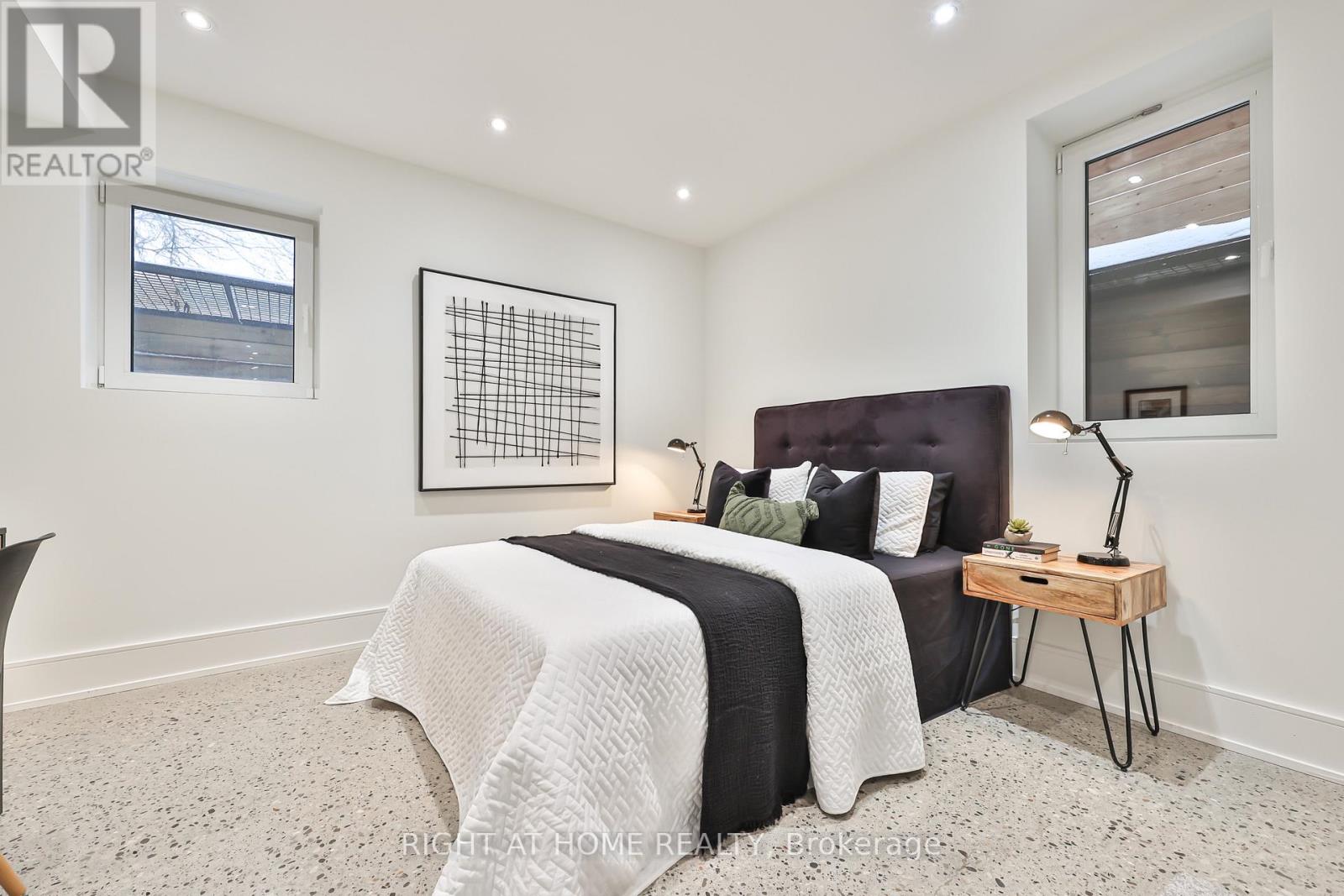 193 Winnett Avenue, Toronto, Ontario  M6C 3L8 - Photo 40 - C12909966