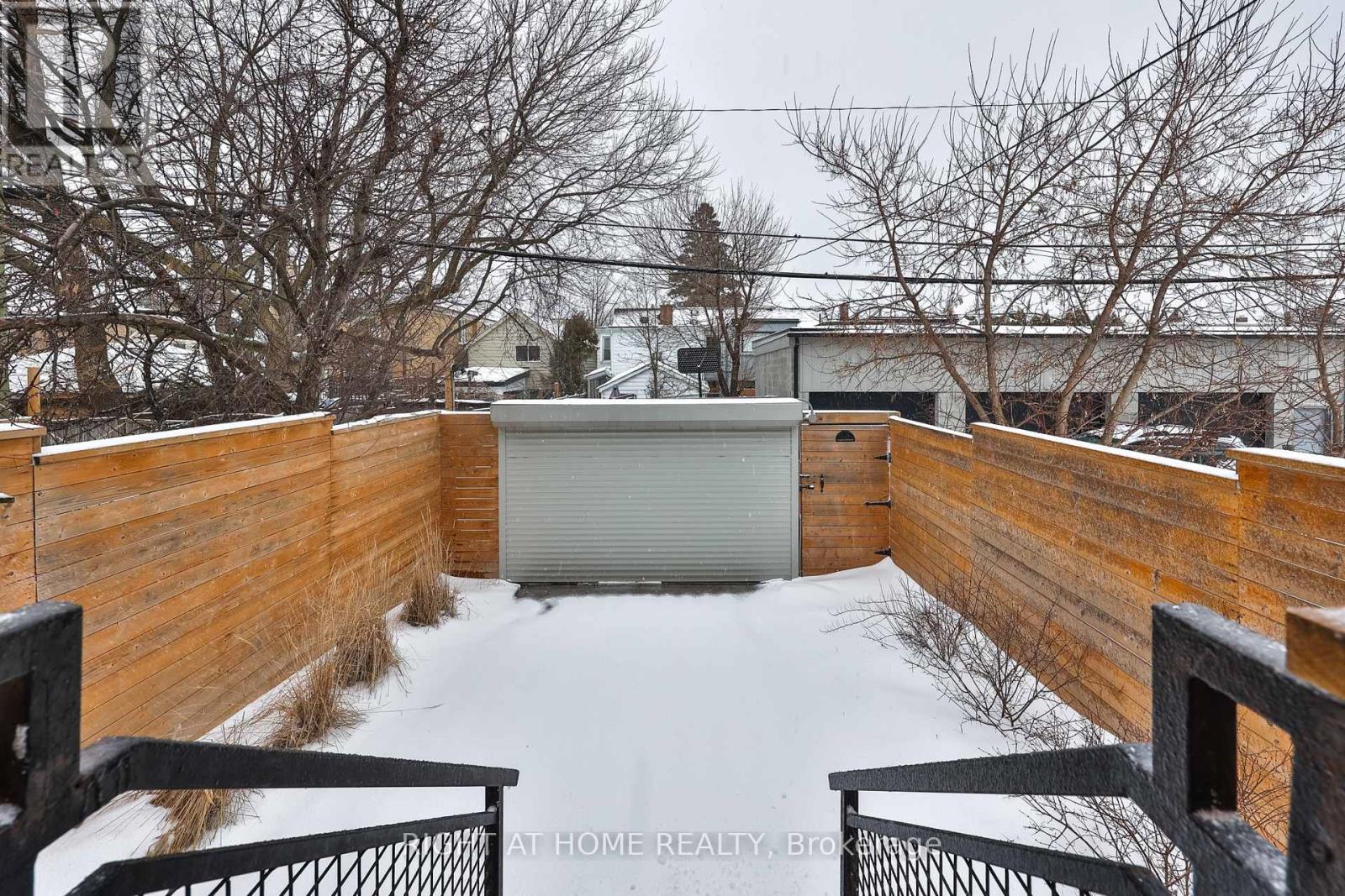 193 Winnett Avenue, Toronto, Ontario  M6C 3L8 - Photo 45 - C12909966