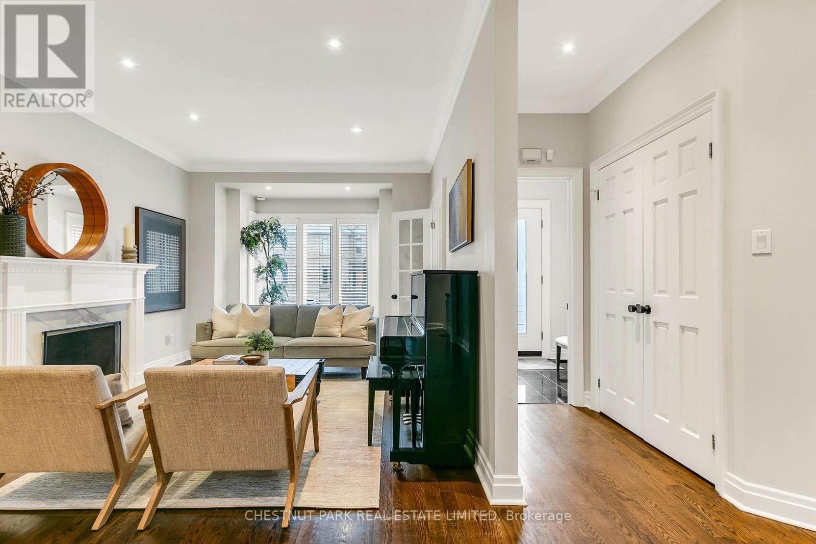 298 Erskine Avenue, Toronto, Ontario  M4P 1Z4 - Photo 5 - C12909996