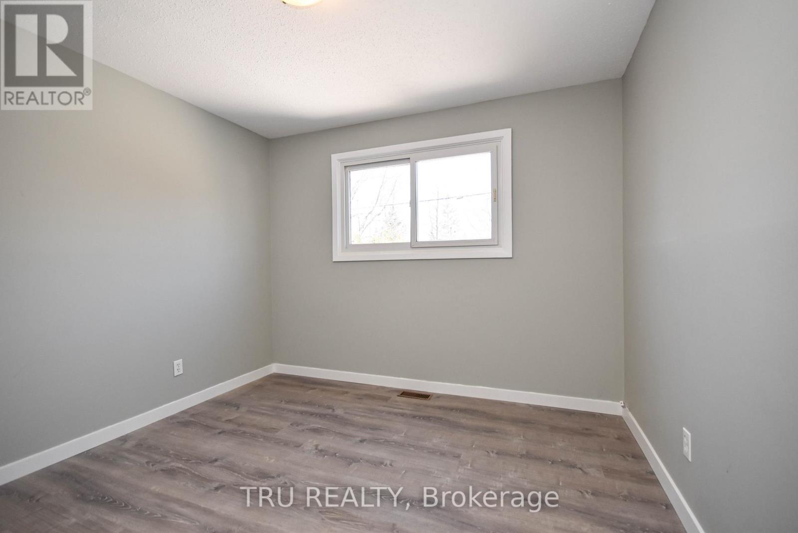 1847 Walkley Road, Ottawa, Ontario  K1H 6X9 - Photo 13 - X12909936