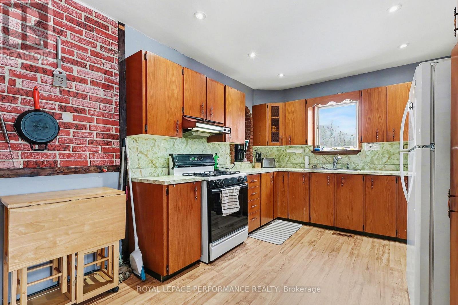 2478 Cleroux Crescent, Ottawa, Ontario  K1W 1A3 - Photo 9 - X12910086