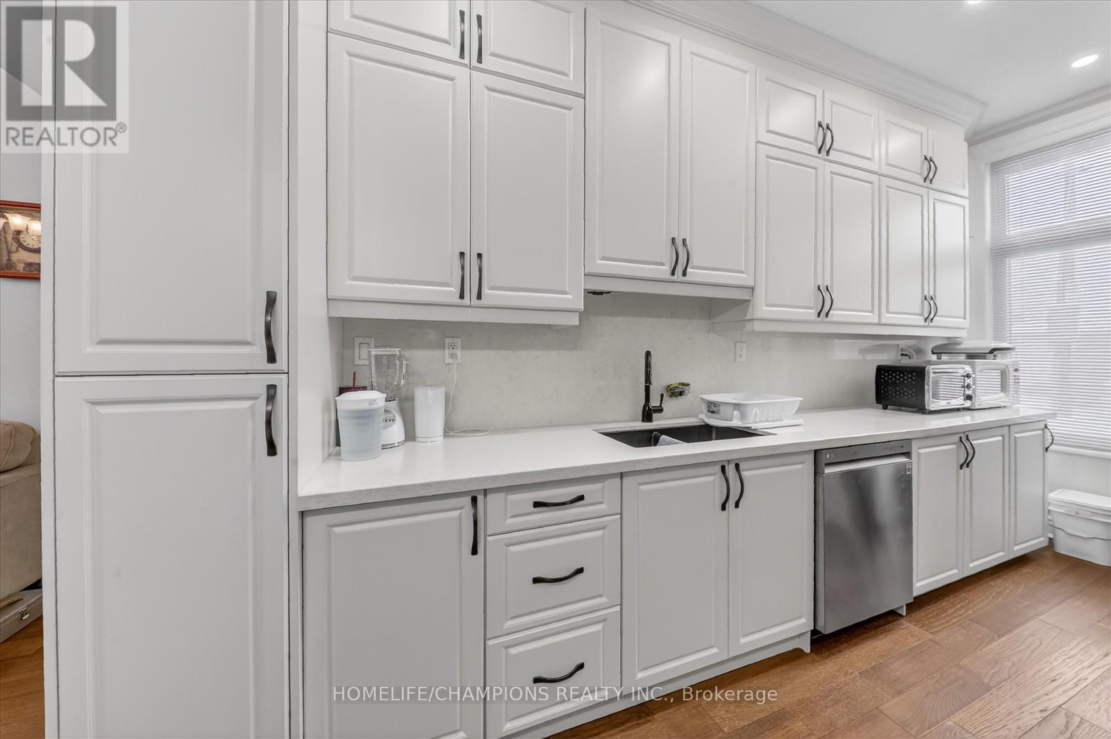 168 Centre Street S, Oshawa, Ontario  L1H 4A6 - Photo 19 - E12910074