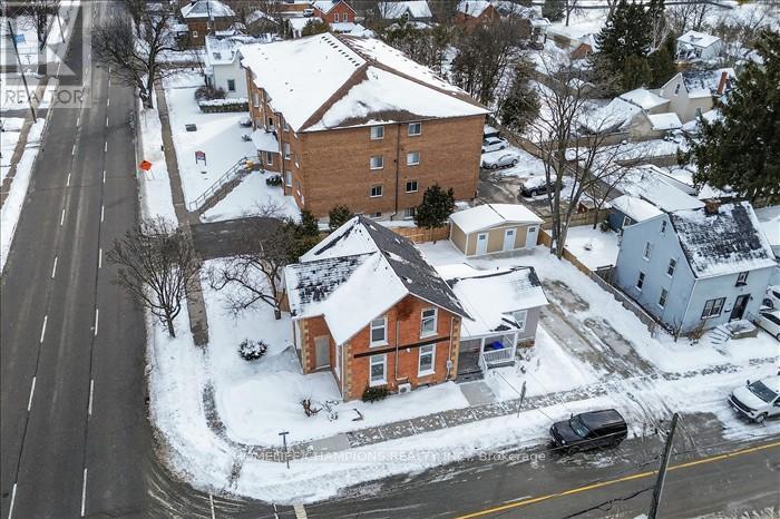 168 Centre Street S, Oshawa, Ontario  L1H 4A6 - Photo 3 - E12910074