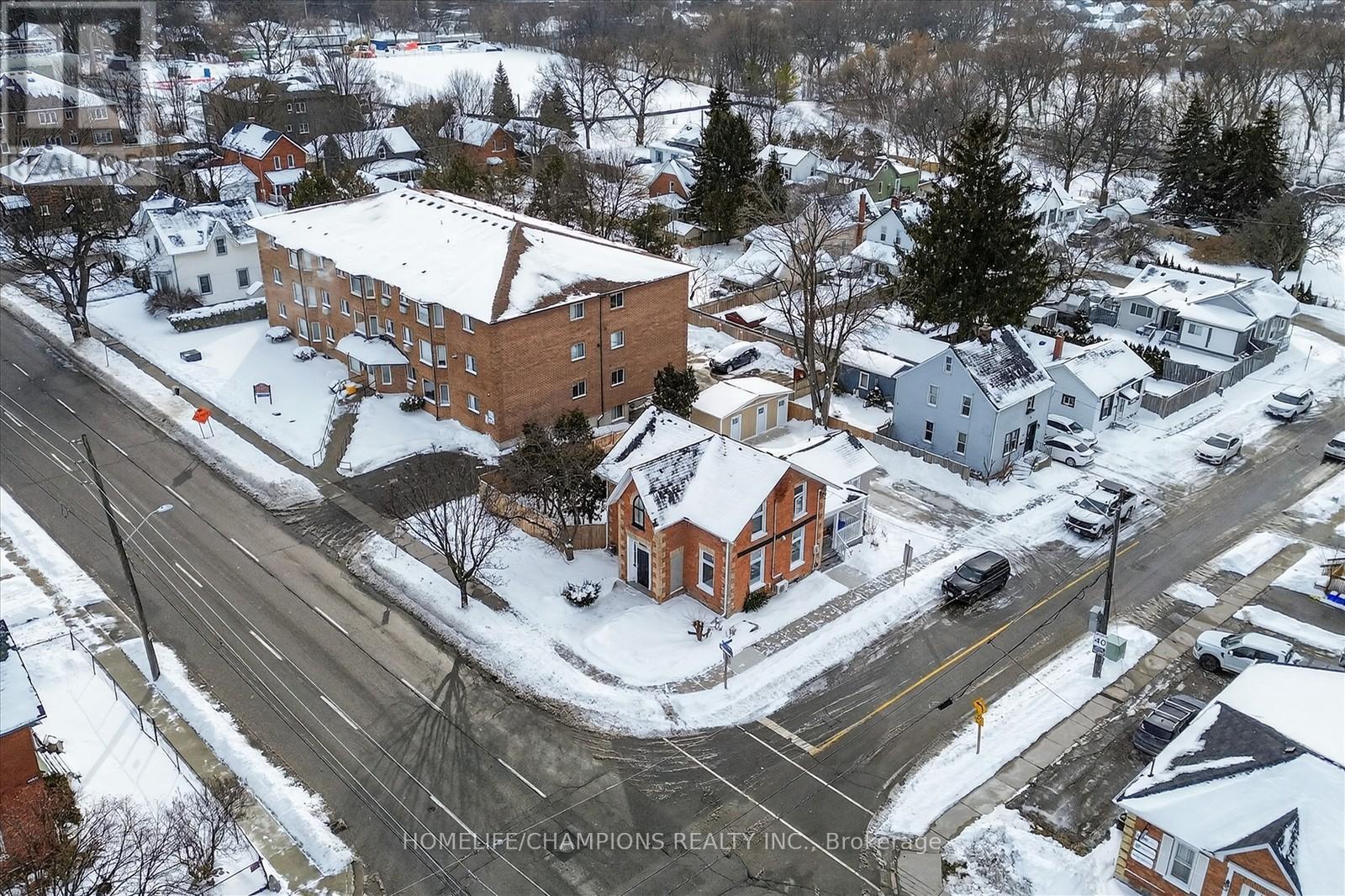 168 Centre Street S, Oshawa, Ontario L1H 4A6 - Photo 2 - E12910084