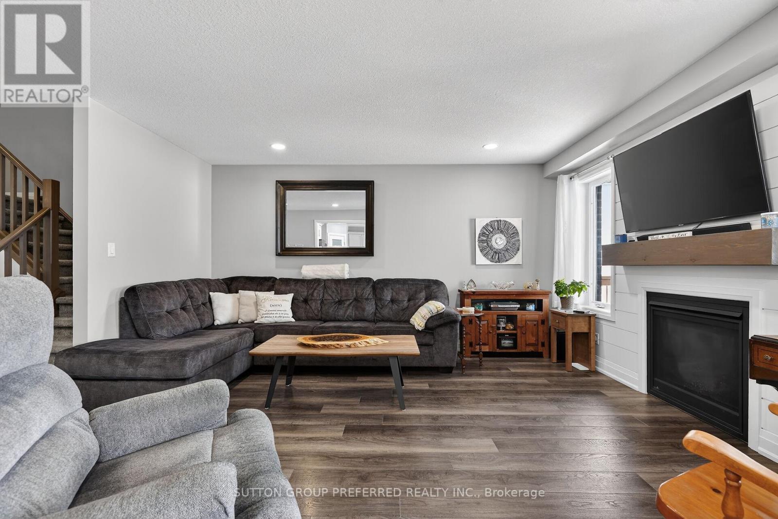 150 Gilmour Drive, Lucan Biddulph, Ontario  N0M 2J0 - Photo 11 - X12765336