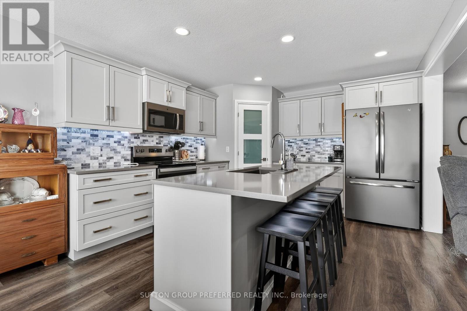 150 Gilmour Drive, Lucan Biddulph, Ontario  N0M 2J0 - Photo 16 - X12765336