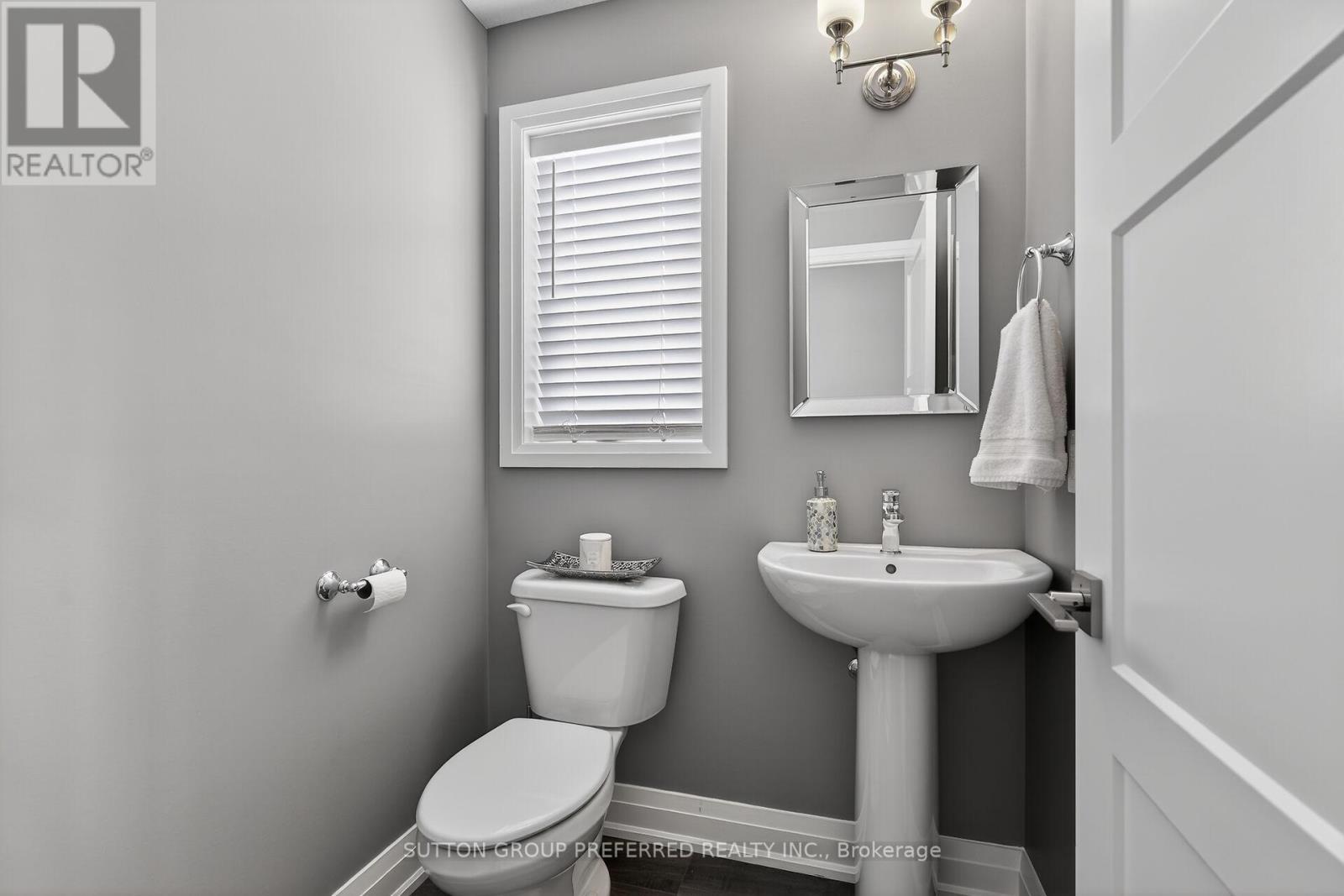 150 Gilmour Drive, Lucan Biddulph, Ontario  N0M 2J0 - Photo 23 - X12765336