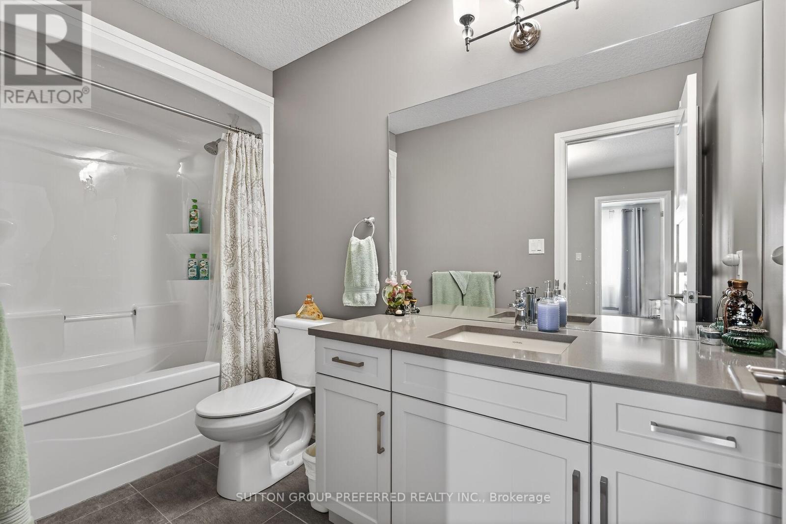 150 Gilmour Drive, Lucan Biddulph, Ontario  N0M 2J0 - Photo 34 - X12765336