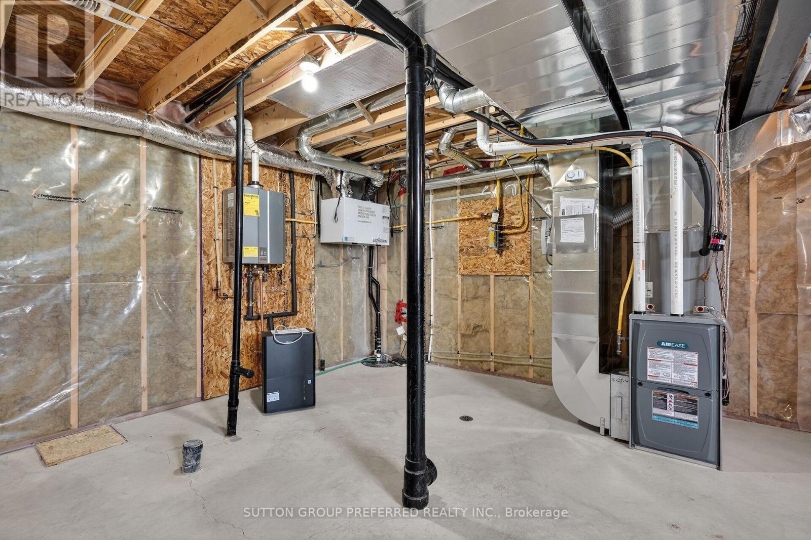 150 Gilmour Drive, Lucan Biddulph, Ontario  N0M 2J0 - Photo 38 - X12765336