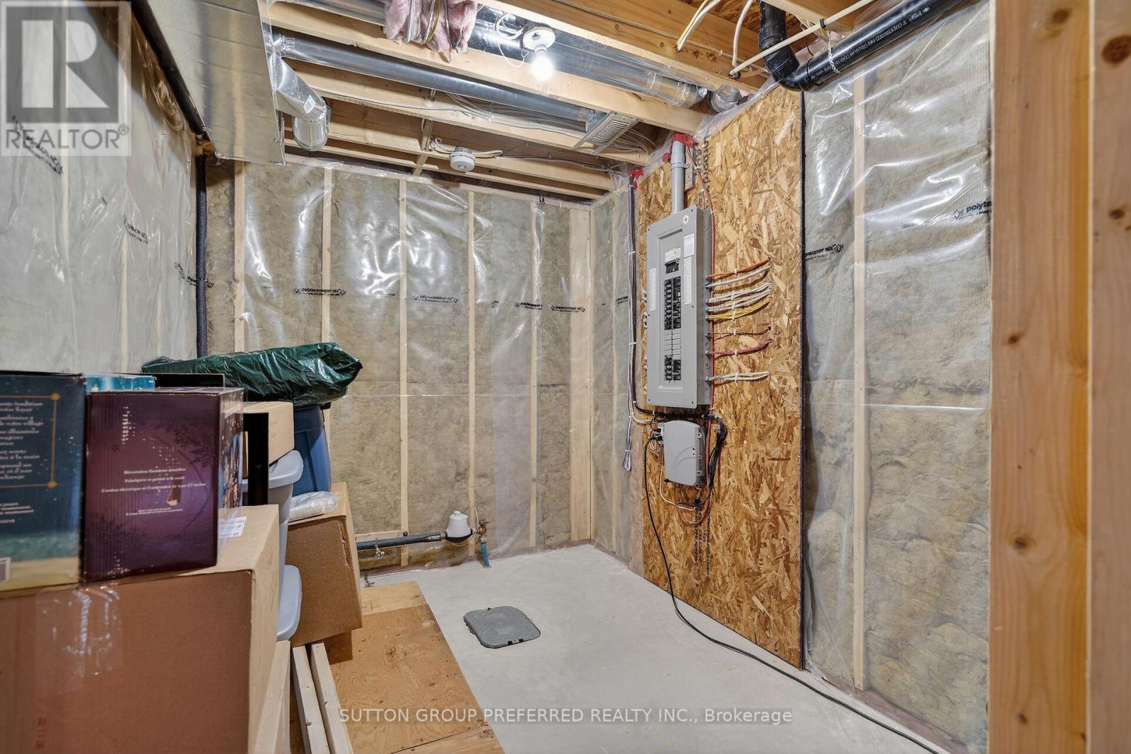 150 Gilmour Drive, Lucan Biddulph, Ontario  N0M 2J0 - Photo 39 - X12765336