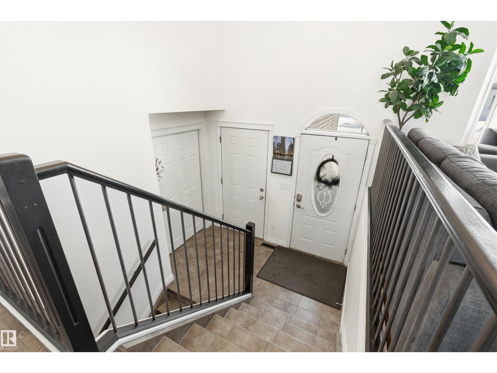 2906 Goldenrod Ga, Cold Lake, Alberta  T9M 0E1 - Photo 2 - E4478687