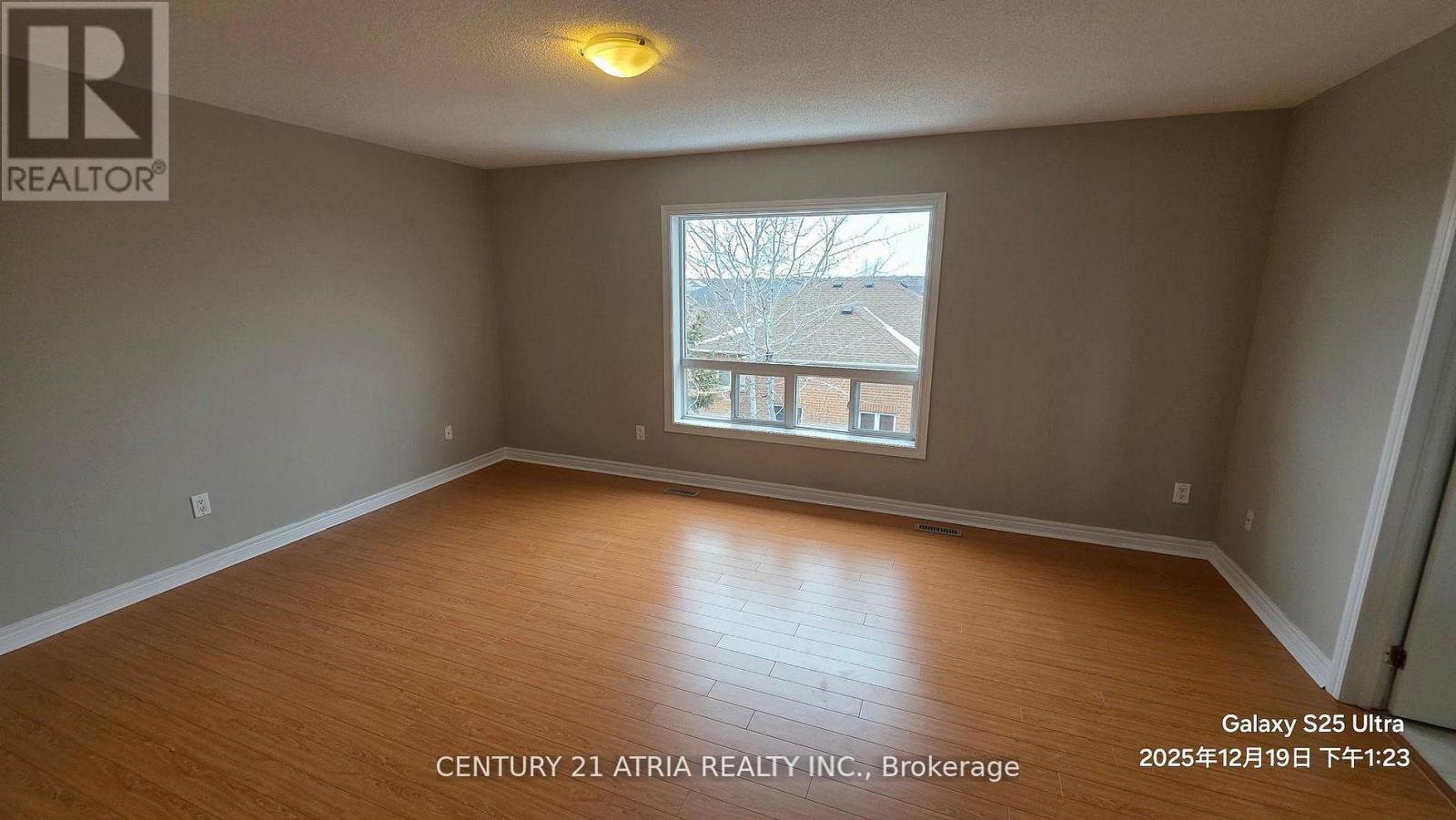 116 Alfred Smith Way, Newmarket (Woodland Hill), Ontario  L3X 3B8 - Photo 15 - N12909930