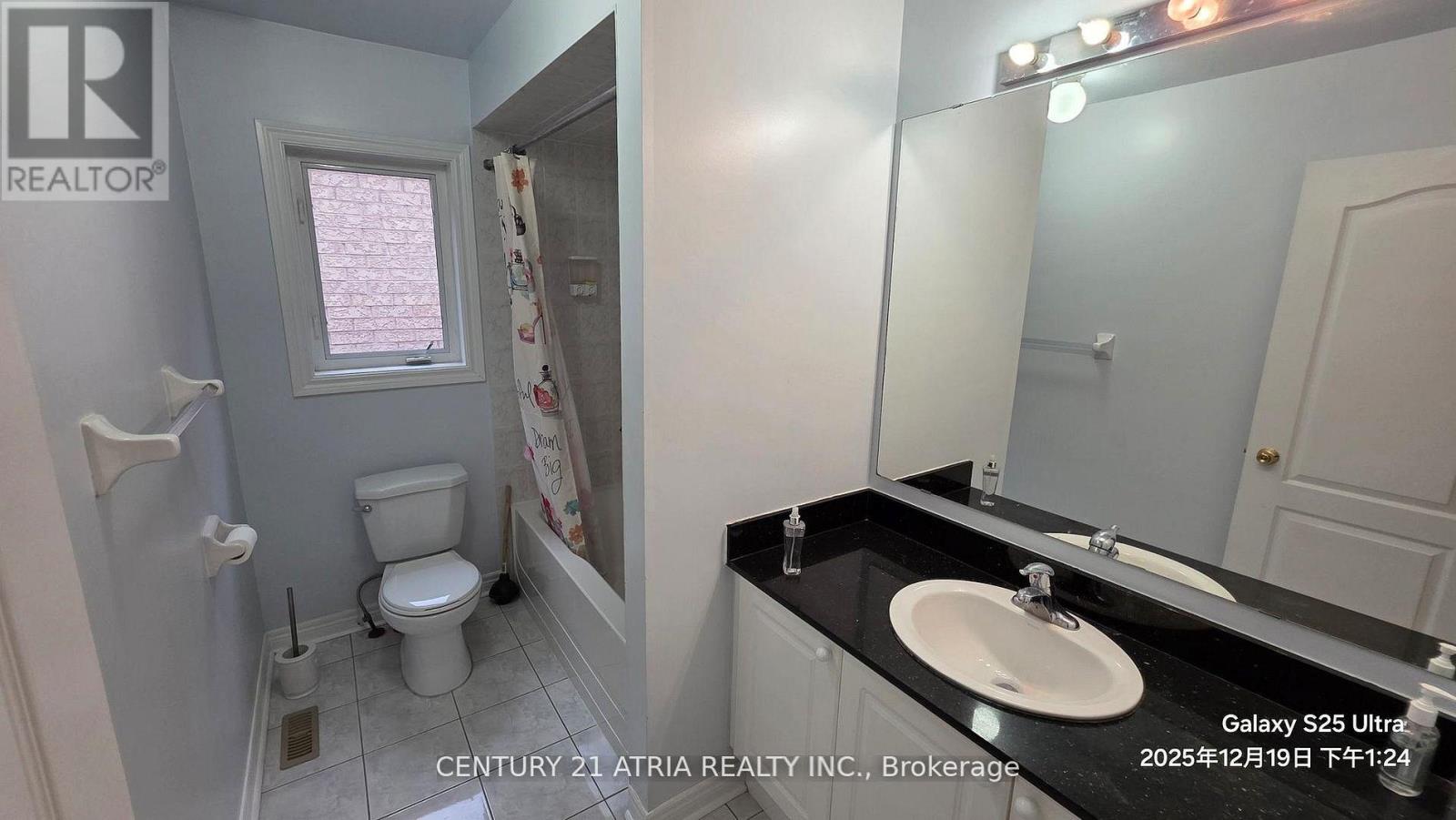 116 Alfred Smith Way, Newmarket (Woodland Hill), Ontario  L3X 3B8 - Photo 17 - N12909930