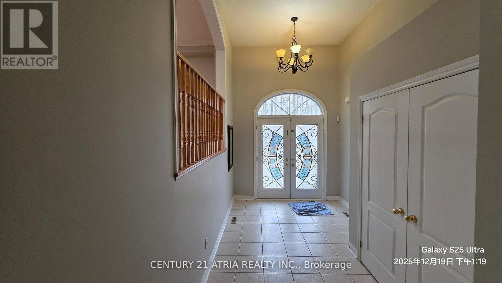 116 Alfred Smith Way, Newmarket (Woodland Hill), Ontario  L3X 3B8 - Photo 8 - N12909930